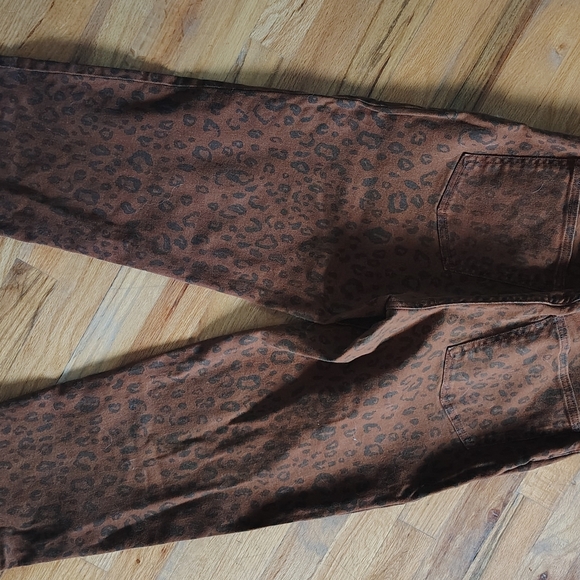 Universal Thread Animal Print Pants - Picture 4 of 4